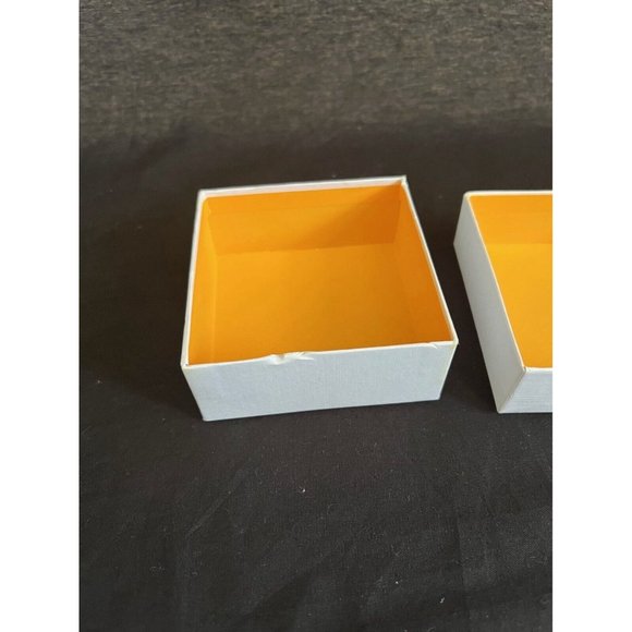 Lord & Taylor Empty Gift Box Cardboard White 3.5" x 3.5" x 2" - Picture 3 of 7